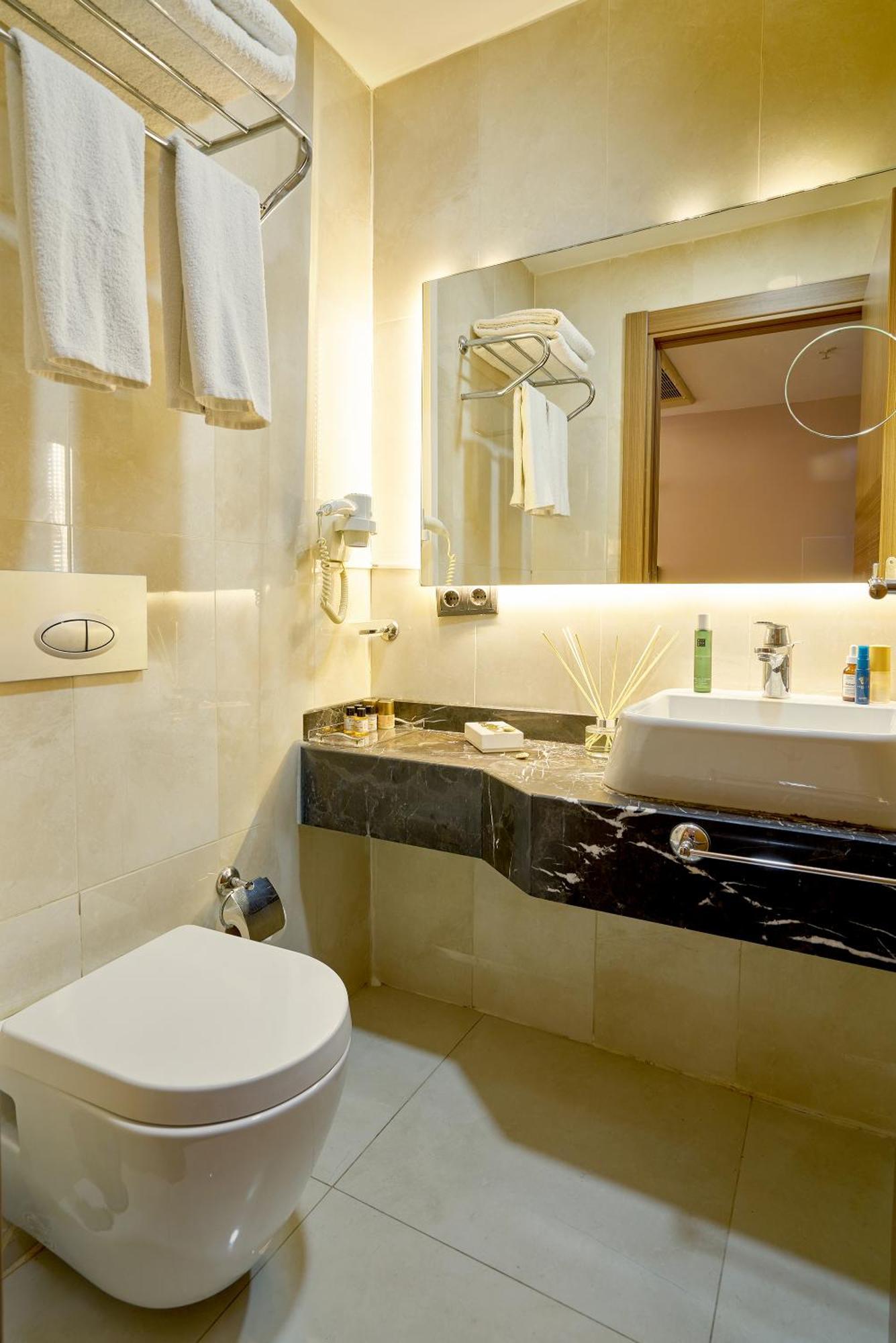 Atro Hotel Istanbulská provincie Exteriér fotografie